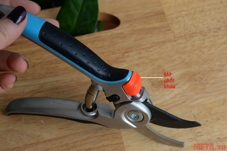 Chốt khóa mở Chốt khóa mở