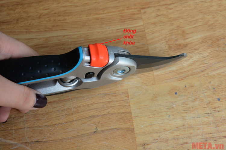 Chốt khóa đóng Chốt khóa đóng