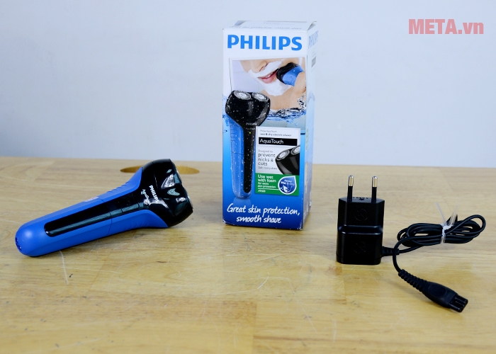 Trọn bộ sản phẩm máy cạo râu Philips AT600