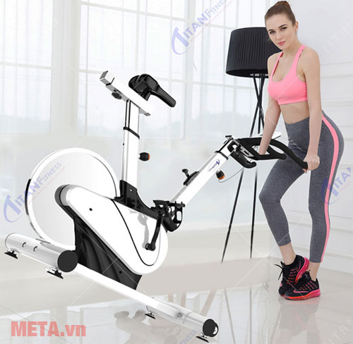 Xe đạp tập Titan