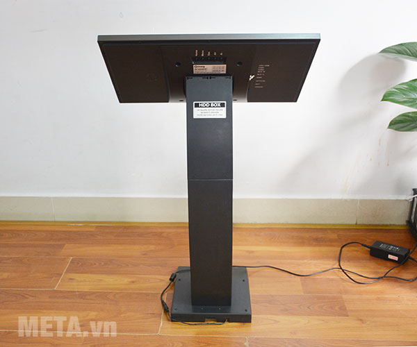 Phía sau màn hình cảm ứng Phía sau màn hình