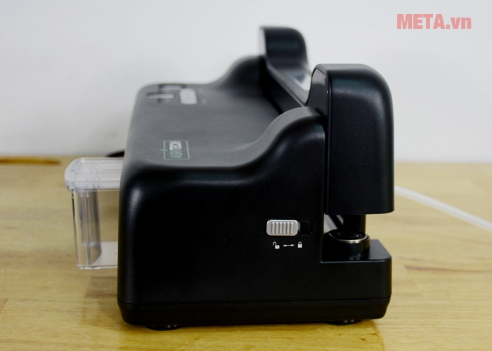 Máy hút chân không Lopda EM 2704A màu đen 