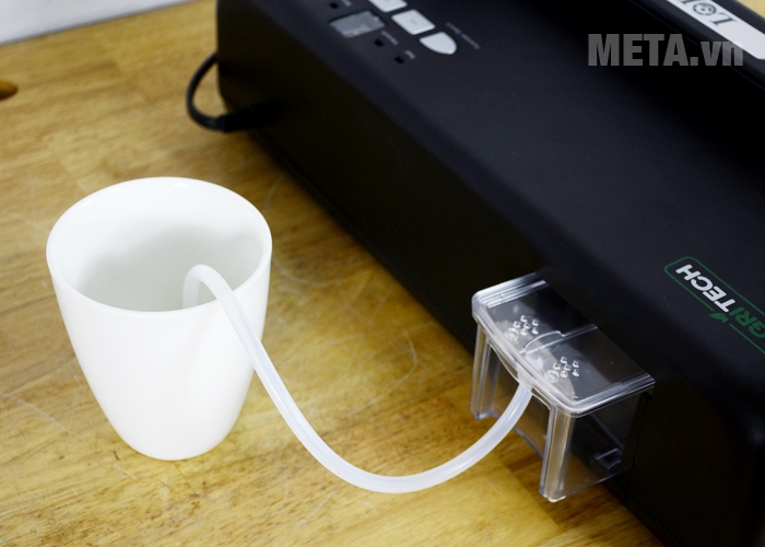 Hộp chứa nước thải của mmáy hút chân không Lopda EM 2704A 