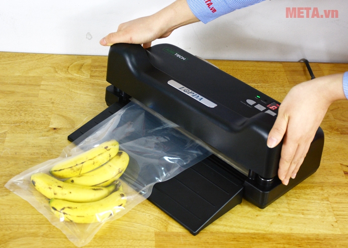 Máy hút chân không Lopda EM 2704A hút được đồ tươi sống 