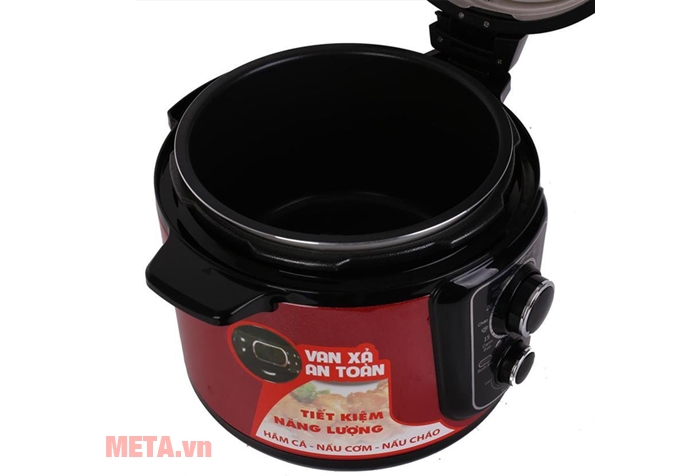 Nồi áp suất Sanaky SNK-54C có công suất 900W