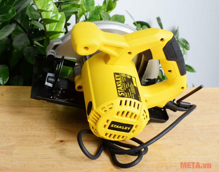 Máy cưa đĩa Stanley Stel 311 có khe tản nhiệt Khe tản nhiệt máy cưa đĩa