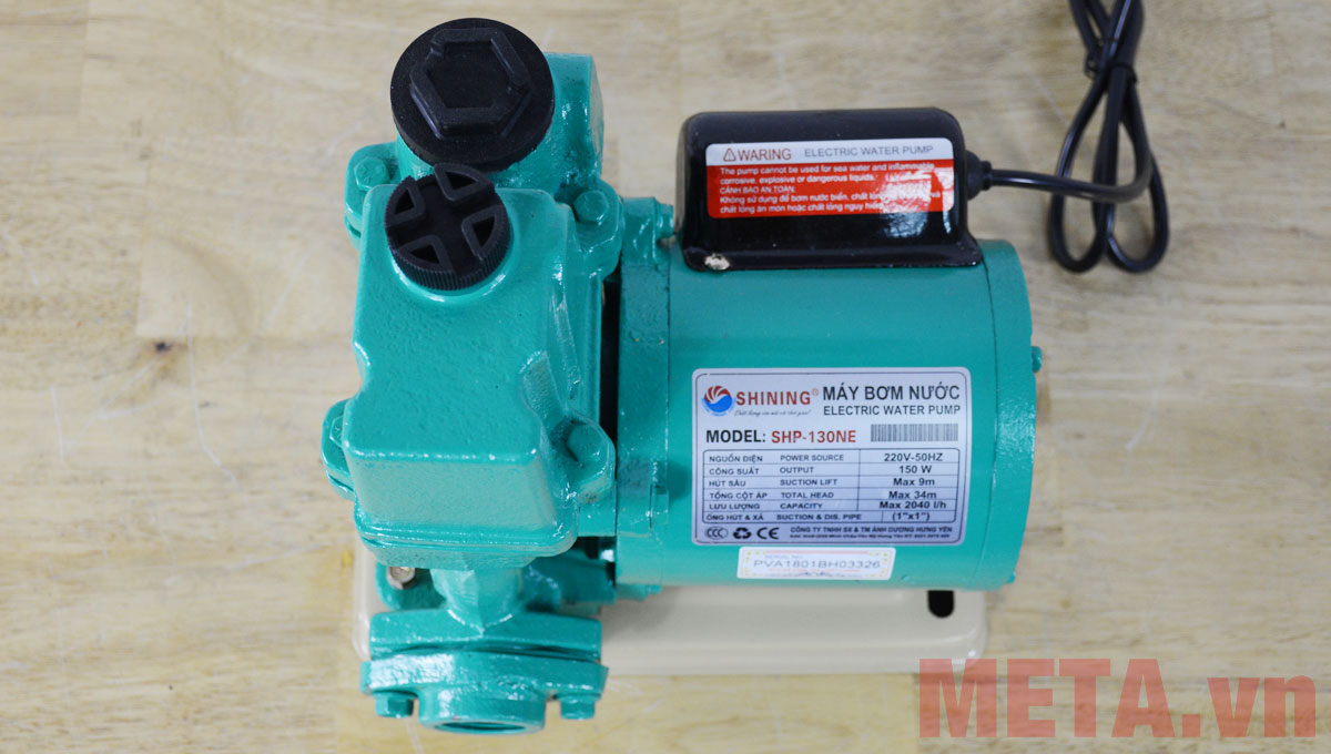 Các thông số kỹ thuật được ghi trên thân máy