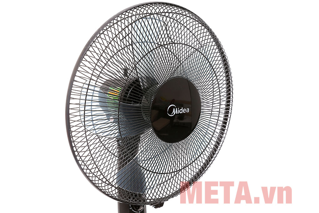 Quạt cây Midea FS40-15Q có cánh nhựa lớn, tạo luồng gió mát