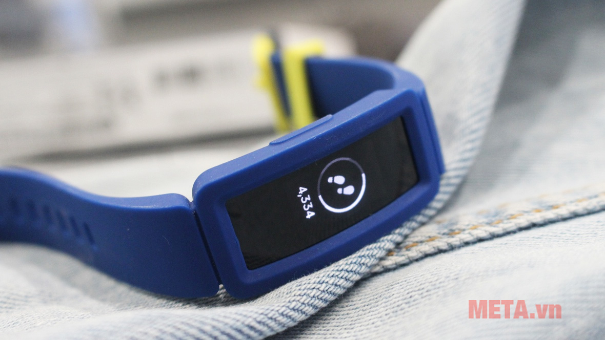 Theo dõi bước chân của trẻ Đồng hồ thông minh Fitbit