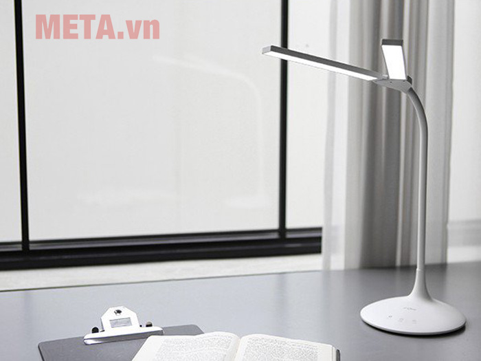 Đèn led để bàn