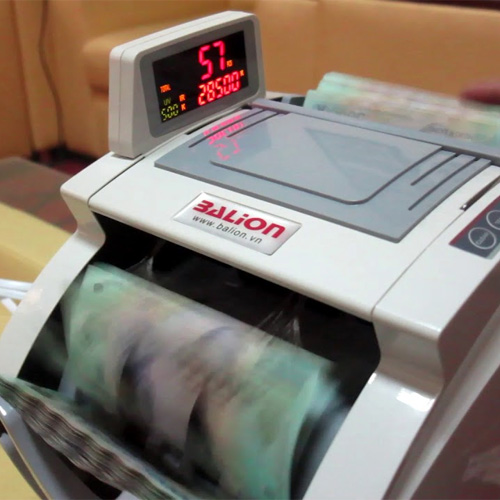 Màn hình hiển thị rõ ràng Máy đếm tiền cao cấp