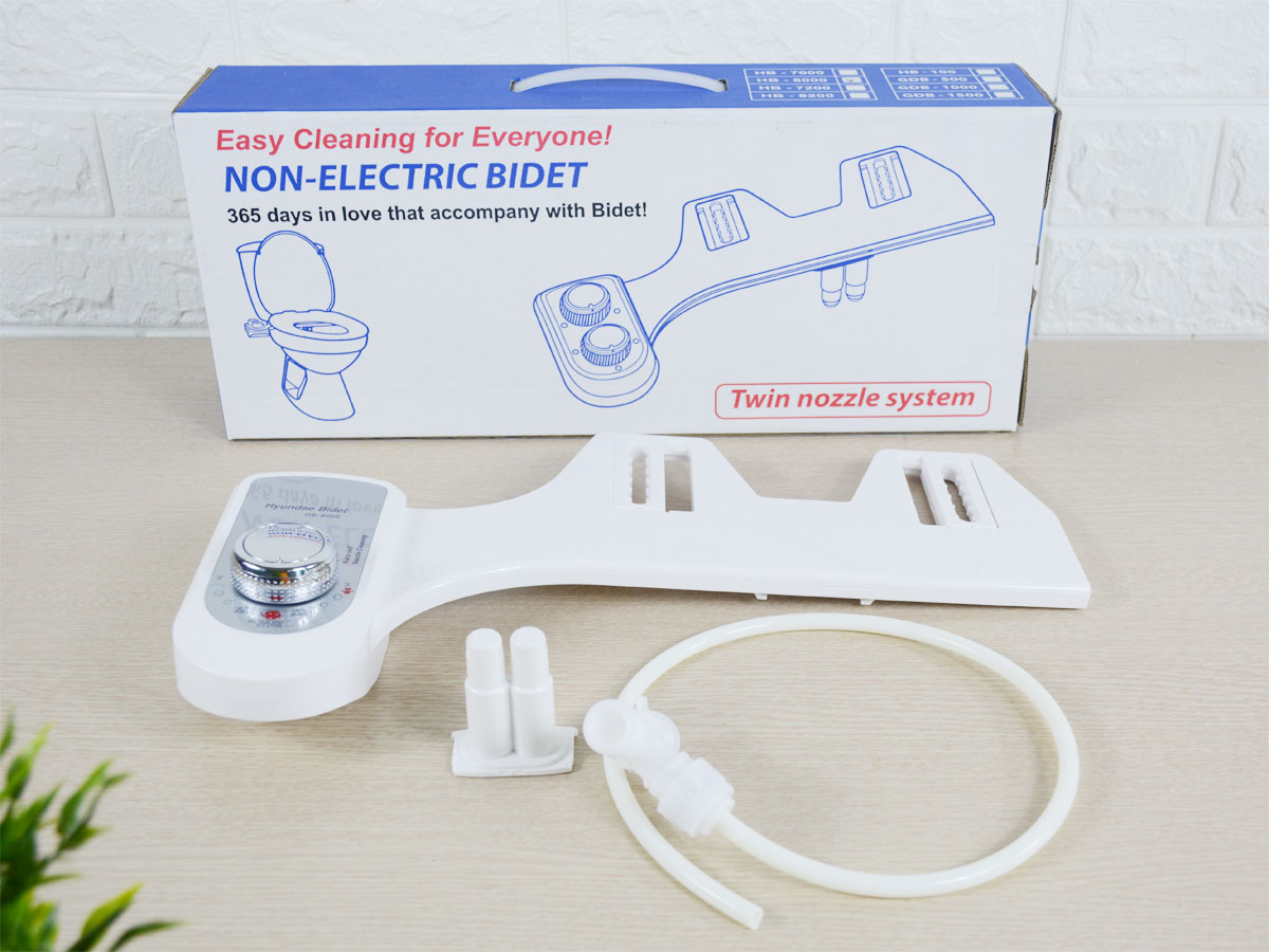 Thiết bị vệ sinh Hyundae Bidet 2 vòi phun HB-8000 (GDB-600/GDB-602)