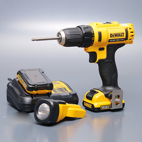 Máy khoan pin Dewalt DCD710D2T