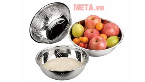 Rổ lỗ thủng giúp rau củ quả được ráo nước sau khi rửa sạch