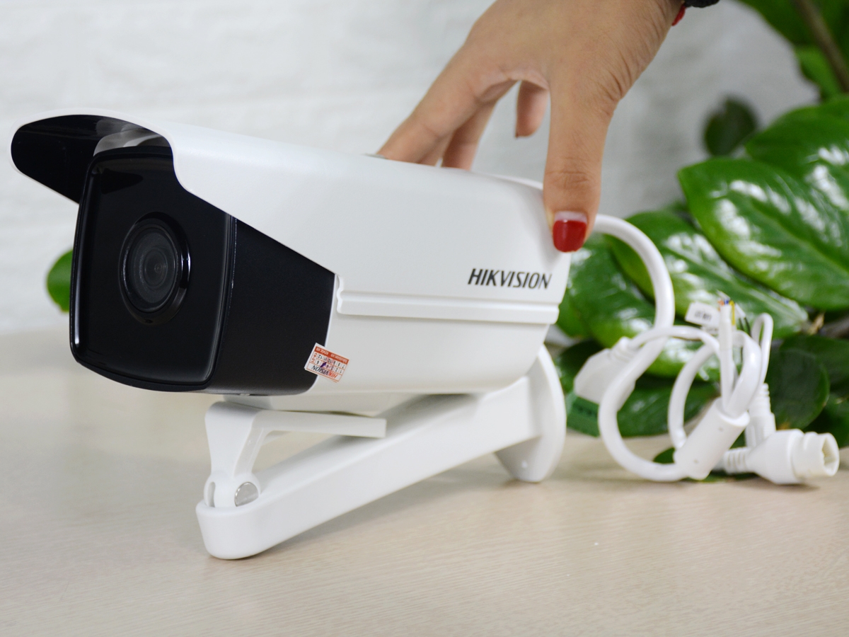 Camera IP hồng ngoại 2.0 Megapixel Hikvision DS-2CD2T21G0-IS