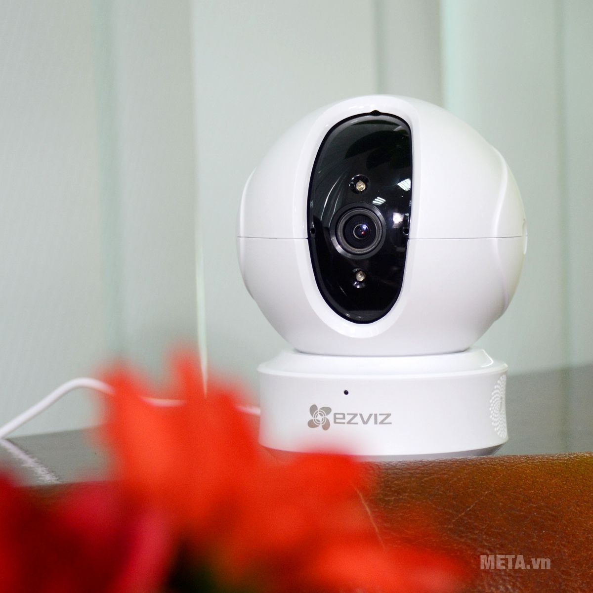 EZVIZ CS-CV246 ez360 (C6CN 720P) trang bị đèn hồng ngoại