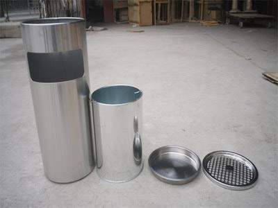 Thùng đựng rác