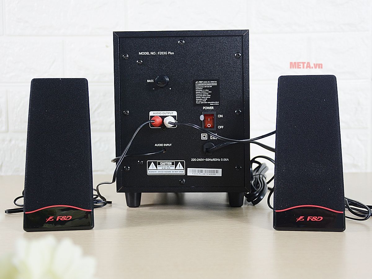 Loa Fenda F203G Plus 2.1 tương thích với mọi thiết bị nghe nhìn hiện nay nhờ Jack cắm 3.5mm