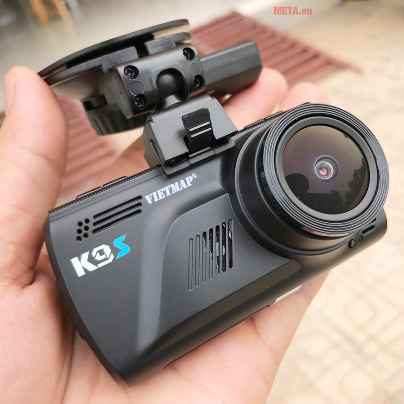 Camera Vietmap có thiết kế nhỏ gọn, dễ lắp đặt, tích hợp GPS dẫn đường