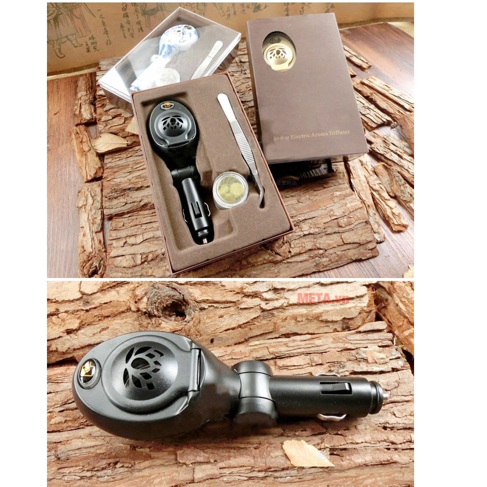 Tẩu xông trầm trên ô tô