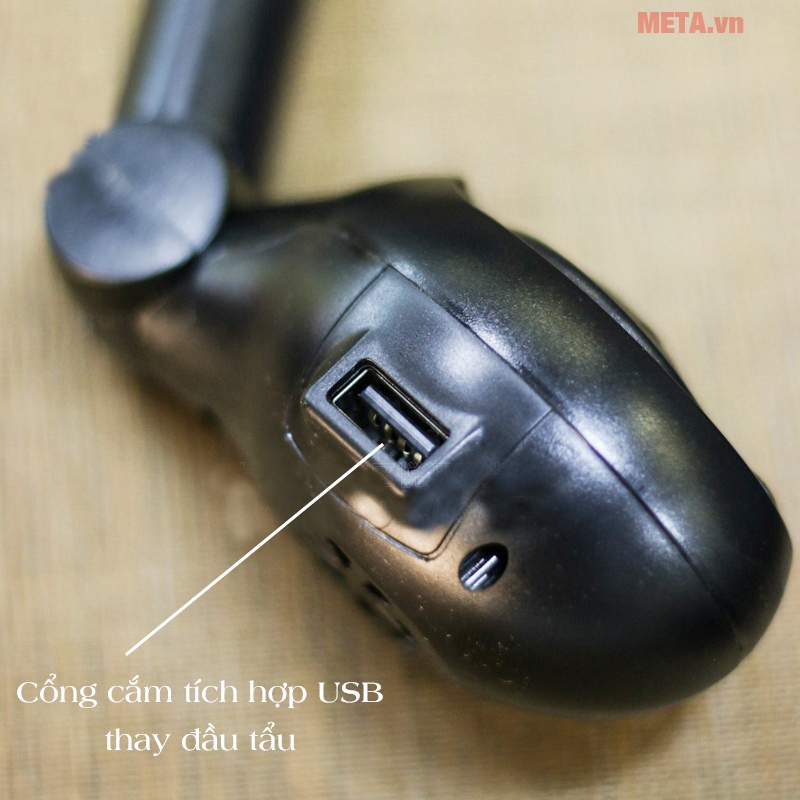 Tẩu xông trầm trên ô tô
