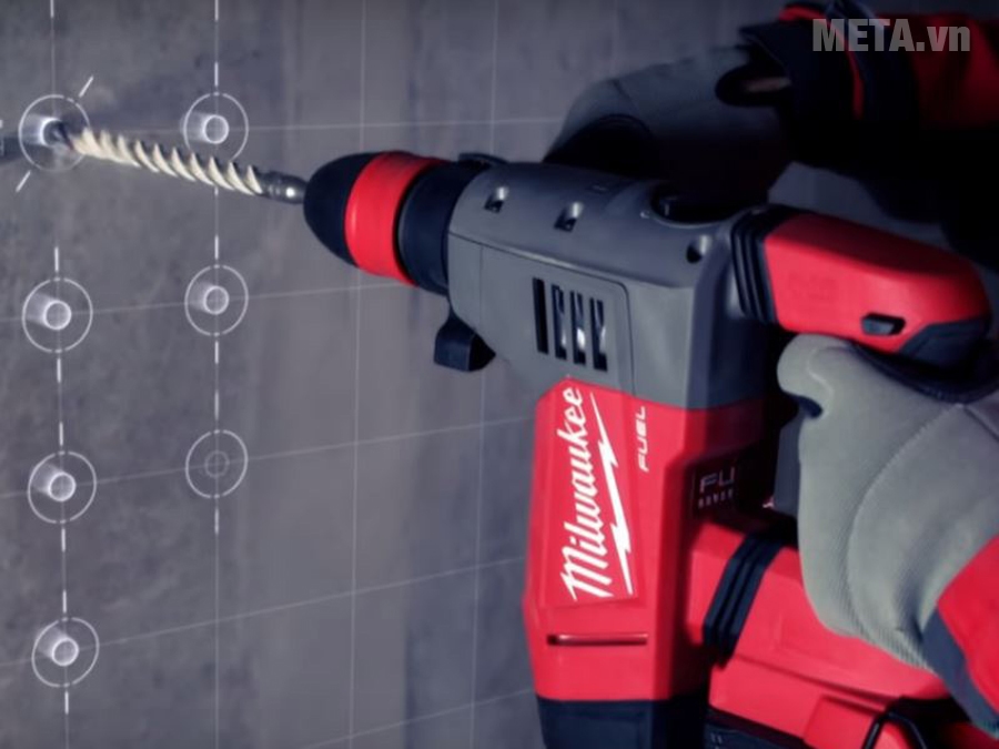 Máy khoan búa Milwaukee M18 CHX-502C cho mũi khoan đẹp