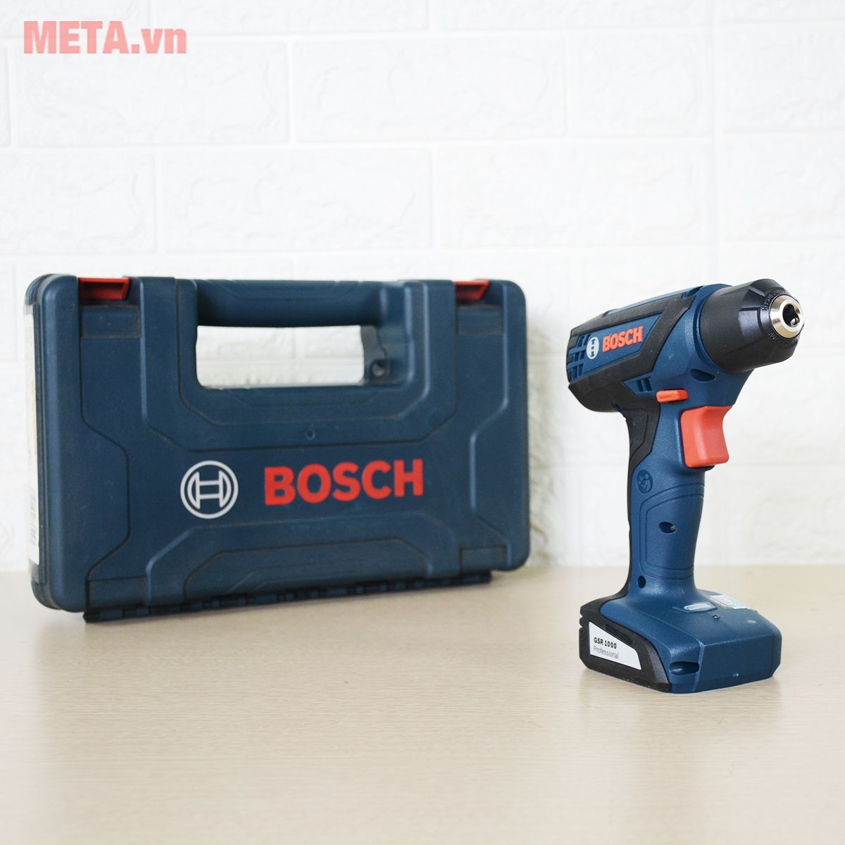 Máy khoan vặn vít Bosch GSR 1000 với dây nguồn 