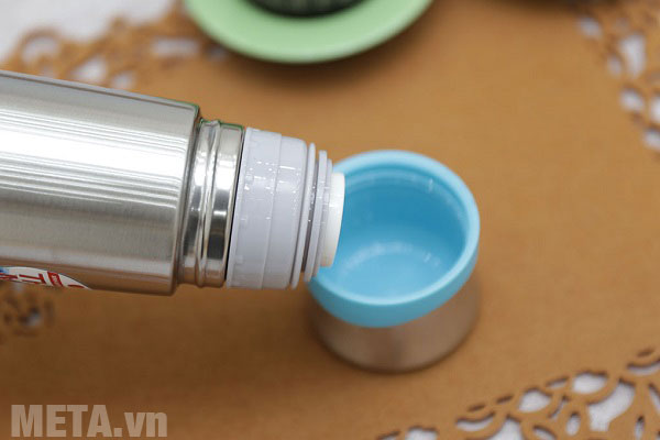 Bình giữ nhiệt lưỡng tínhNắp bình giữ nhiệt Elmich K7 2246387 được chế tạo bằng nhựa cao cấp