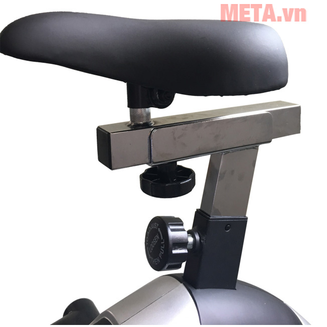 Xe đạp tập có yên