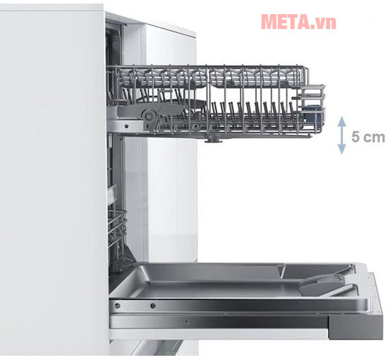 Máy rửa chén bát Bosch SMS46NI05E có khoang rửa rộng, hệ thống giỏ có thể thay đổi linh hoạt