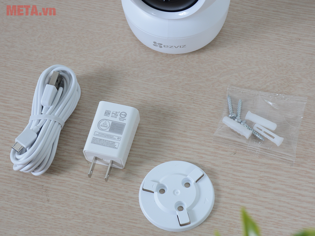 Phụ kiện của camera Ezviz C6N