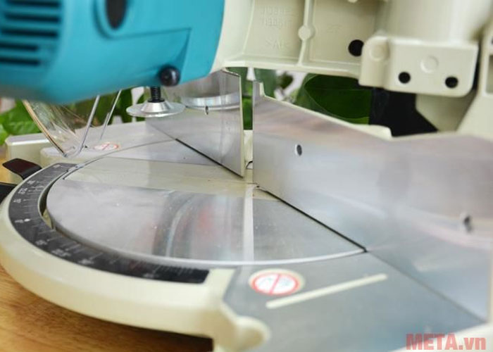 Máy cắt góc đa năng Makita LS1030N