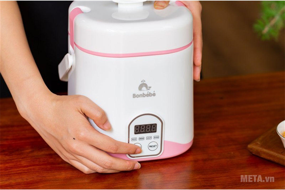 Bảng điều khiển với chế độ hẹn giờ tiện ích