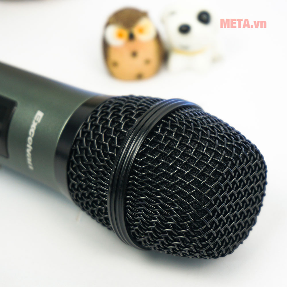 Đầu mic sử dụng chất liệu cao cấp, bọc sơn chống vi khuẩn