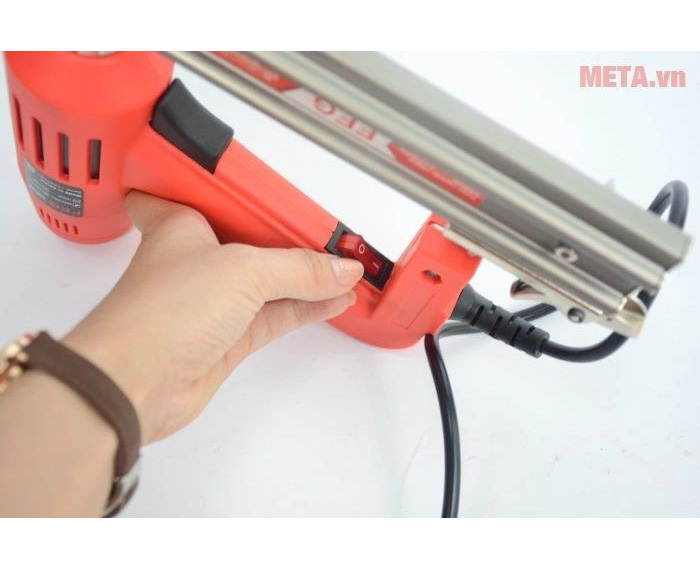 Máy bắn đinh FEG EGP-30T