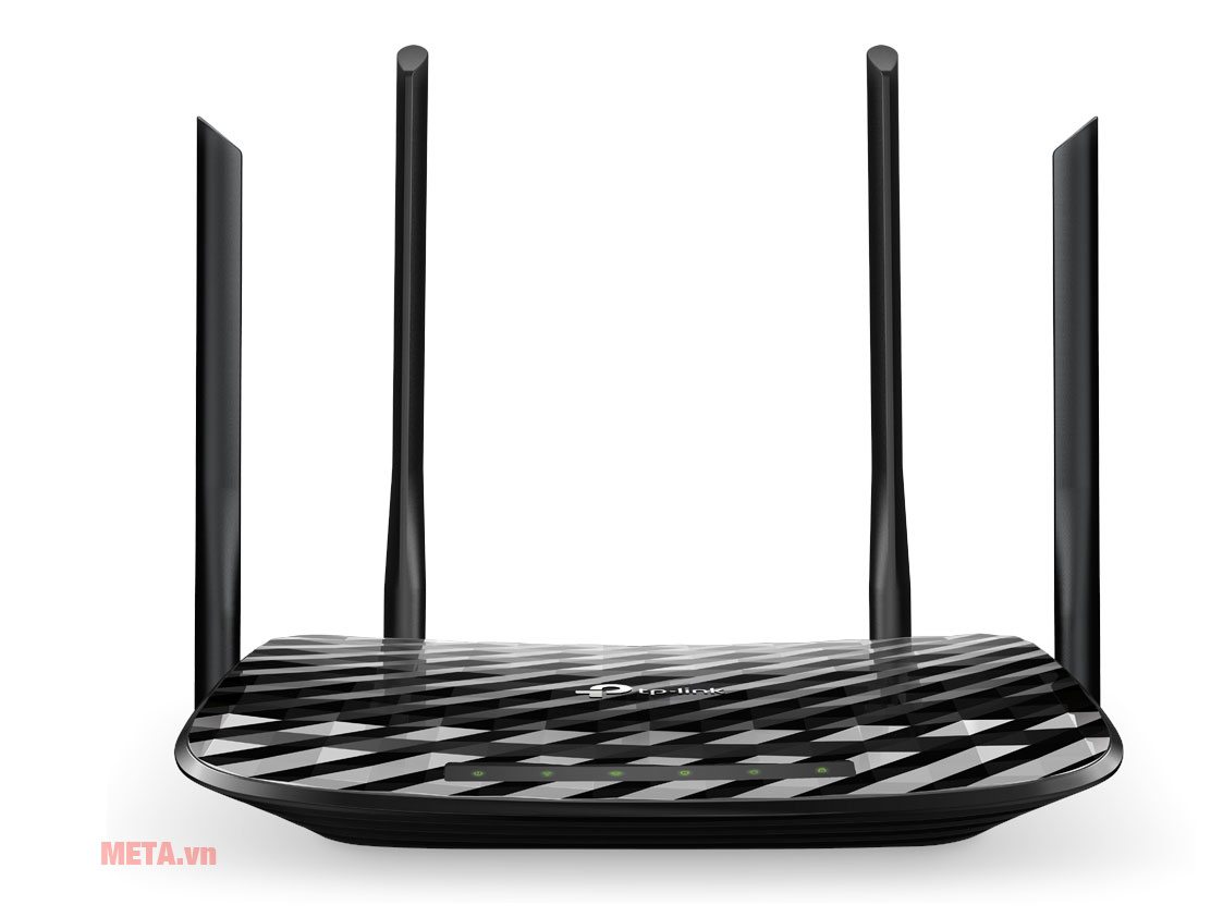 Router Wifi TP-Link Archer C6 với 4 ăng ten ngoài và 1 ăng ten ngầm