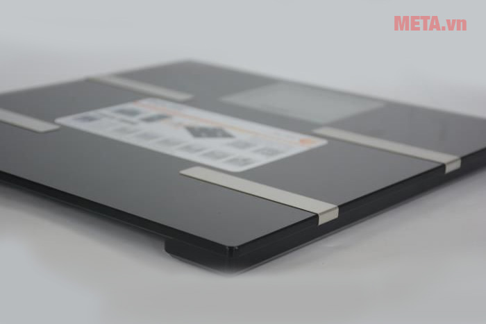 Cân điện tử phân tích cơ thể kết nối không dây BF700