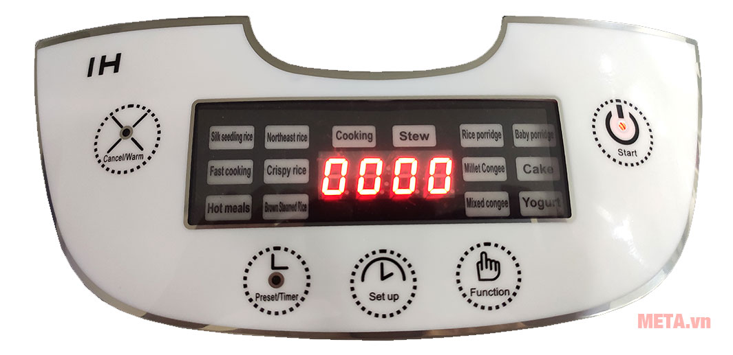 Bảng điều khiển với các chế độ nấu
