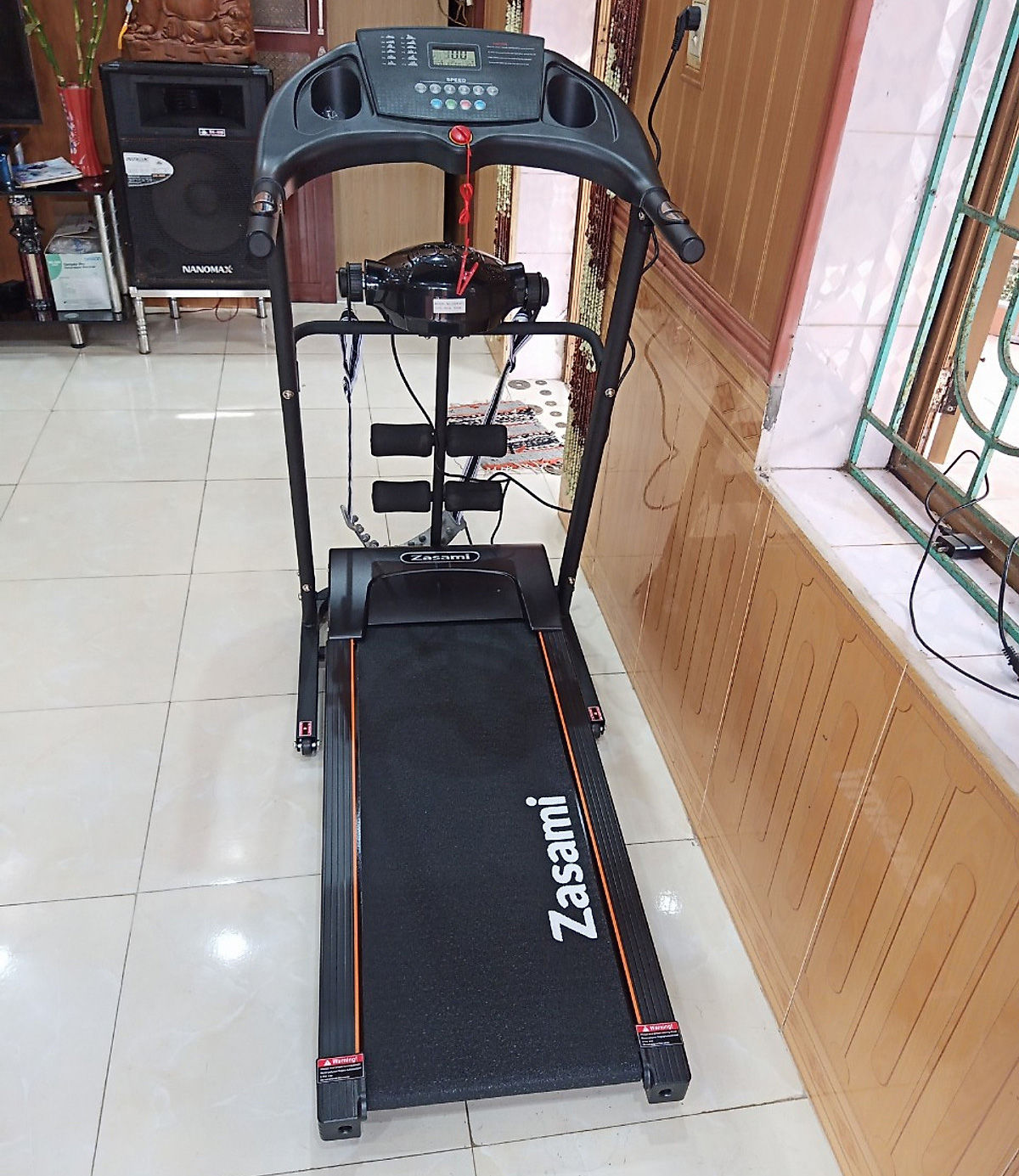 Máy chạy bộ điện có nghe nhạc