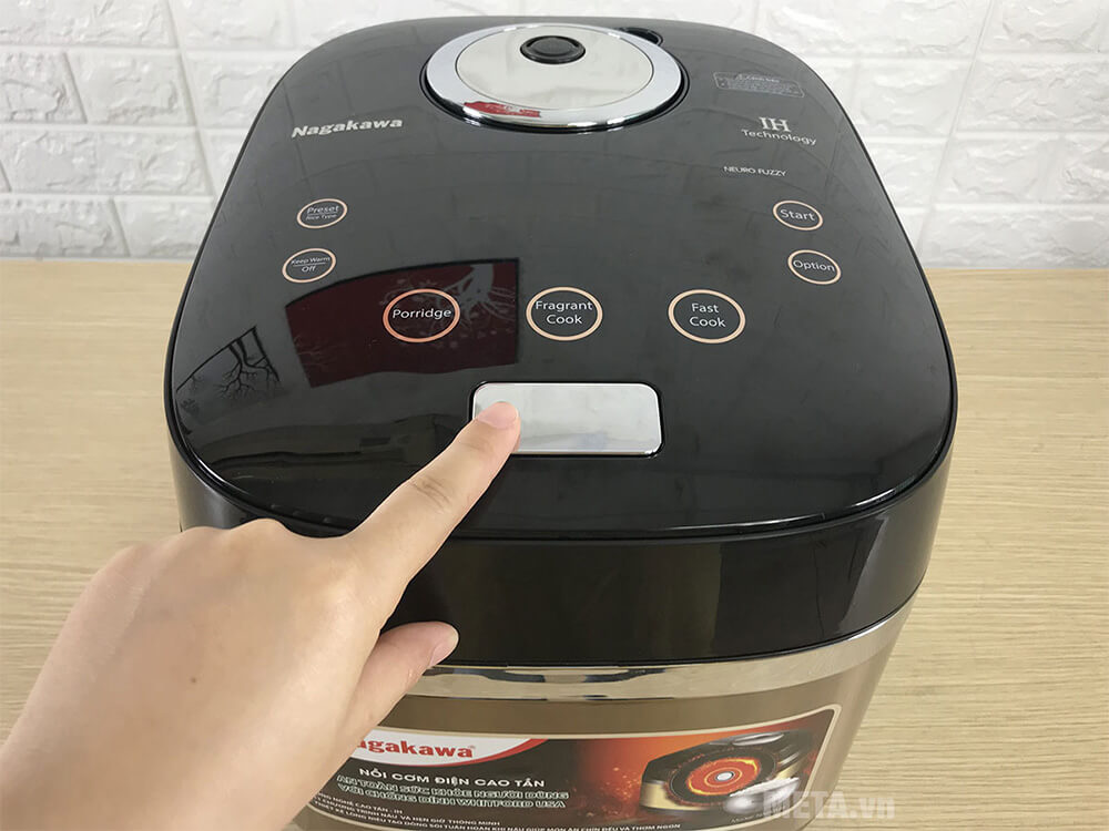 Nồi cơm điện cao tần Nagakawa NAG0124 (1.8 lít)