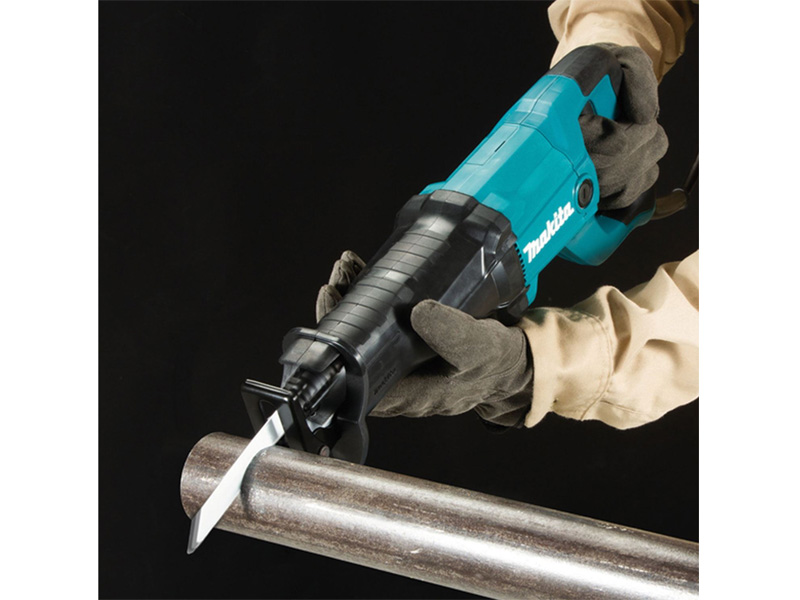 Máy cưa kiếm Makita JR3051TK