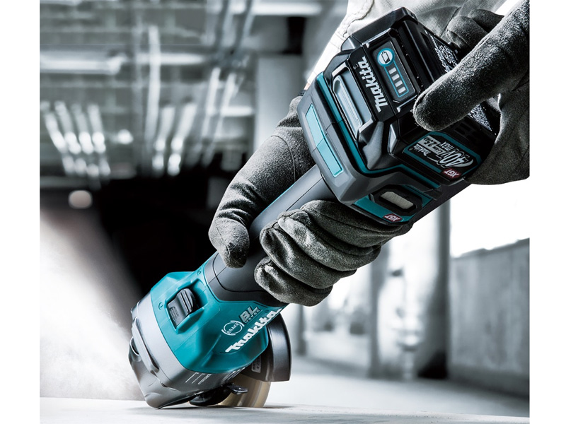 Makita GA003GM201 