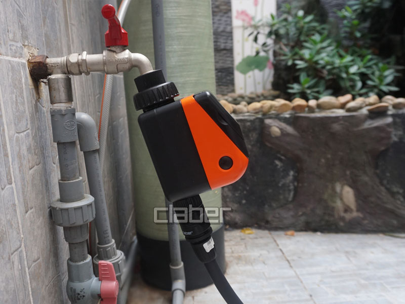 Bộ hẹn giờ tưới cây điện tử Claber 8413
