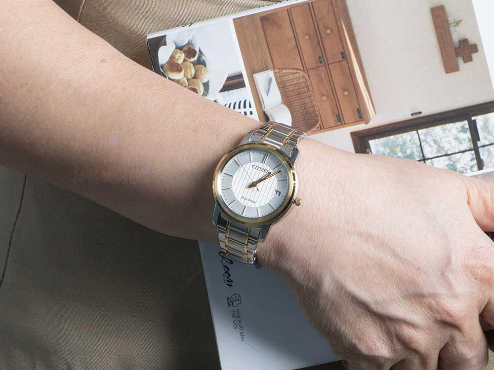 Đồng hồ Citizen FE6016-88A nữ Eco-Drive lịch ngày 33mm