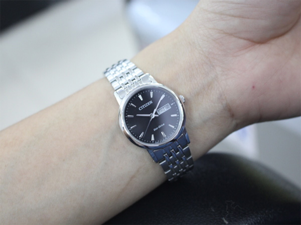 Đồng hồ Citizen EW3250-53E