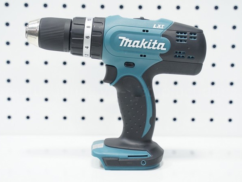Bộ sản phẩm Makita DLX2240