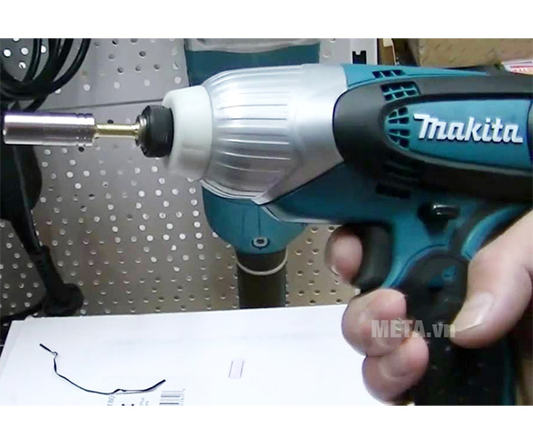 Máy bắn vít cầm tay có đèn laser Makita TD0101F