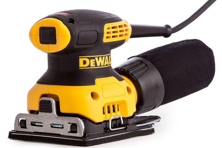 Máy chà nhám vuông Dewalt DWE6411 (140mm x 115mm)