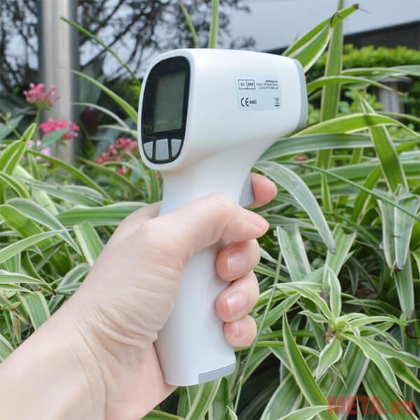 Nhiệt kế hồng ngoại đa năng Jumper FR202