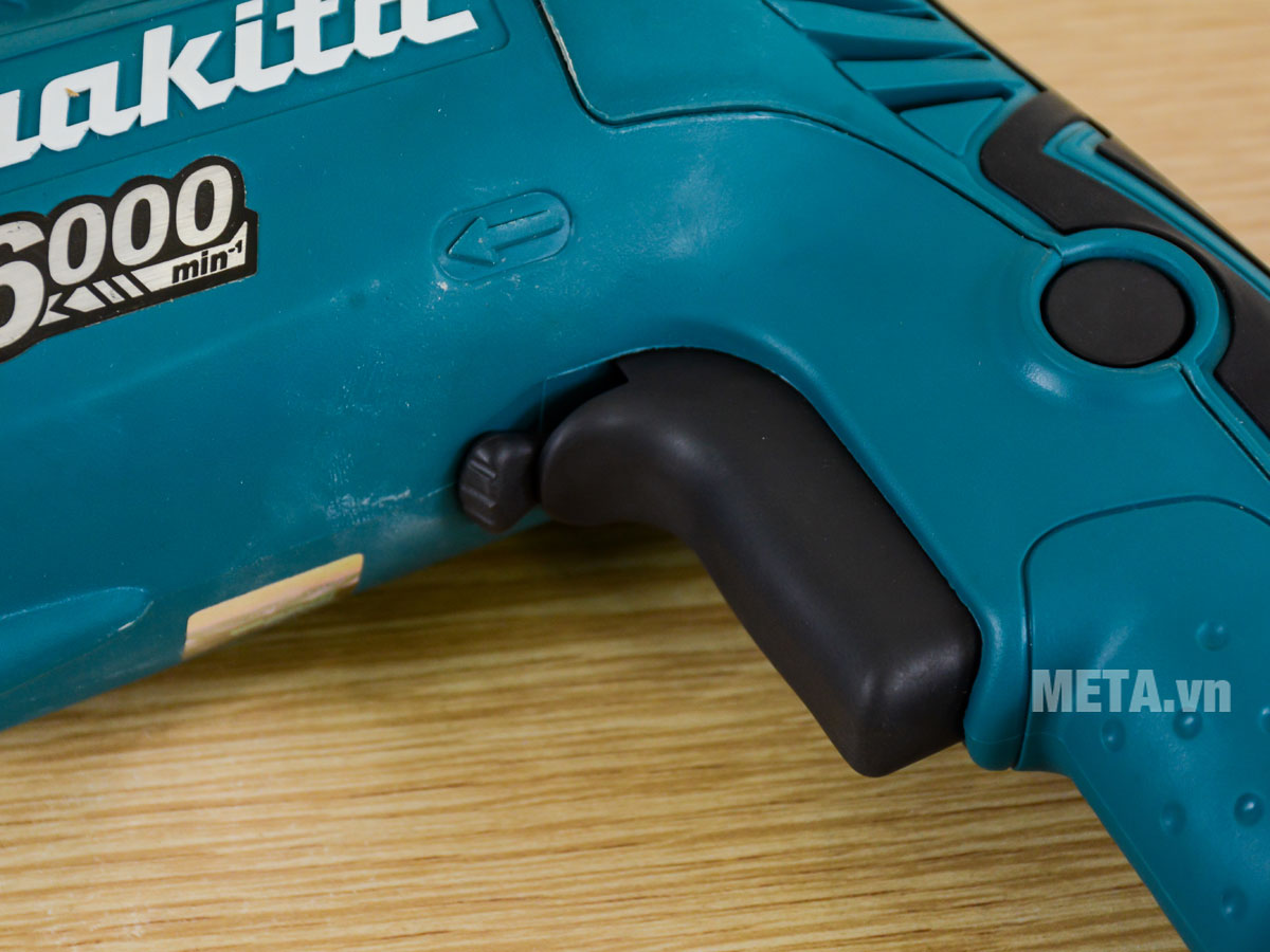 Máy bắt vít tường Makita FS6300